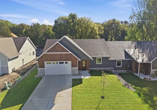 Photo 3 of Single family home for sale at 115 NW Pine, New London, MN 56273 | MLS# 7150794 | Listing updated on 2026-09-30