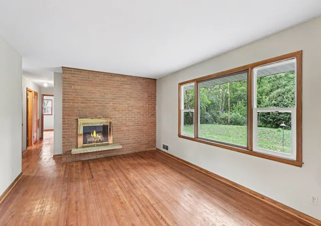 Photo 3 of Single family home for sale at 4040 Merriam Rd, Hopkins, MN 55305 | MLS# 7150798 | Listing updated on 2026-10-10