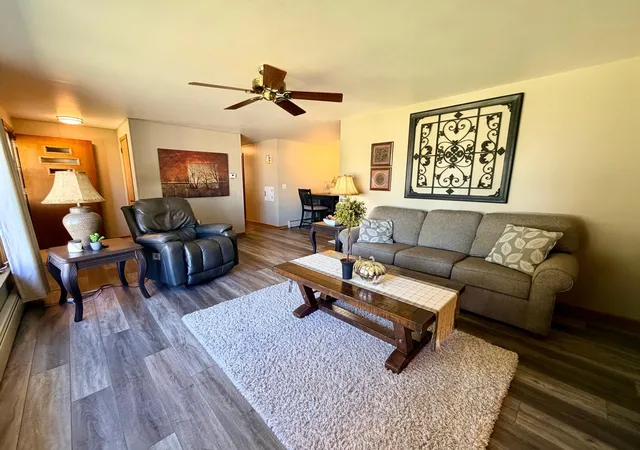 Photo 4 of Single family home for sale at 421 Miles Dr, Worthington, MN 56187 | MLS# 7150808 | Listing updated on 2026-10-06