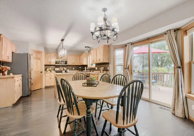 Photo 2 of Single family home for sale at 752 Melville Cir, Hastings, MN 55033 | MLS# 7150811 | Listing updated on 2026-10-03