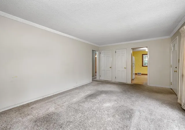 Photo 3 of Sale Pending at 961 California Ave W, Saint Paul, MN 55117 | MLS# 7150841 | Listing updated on 2026-10-07