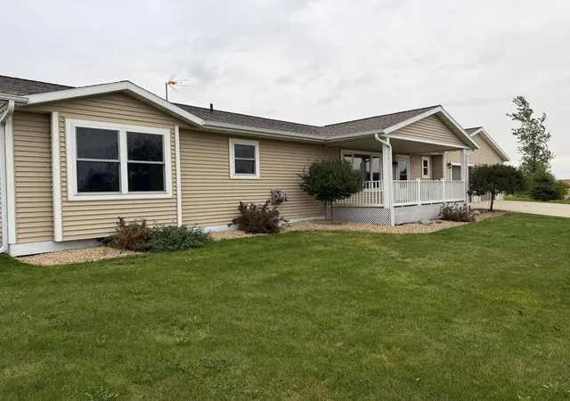 Photo 3 of Single family home for sale at 101 8th Street S, Hoffman, MN 56339 | MLS# 7150845 | Listing updated on 2026-10-07