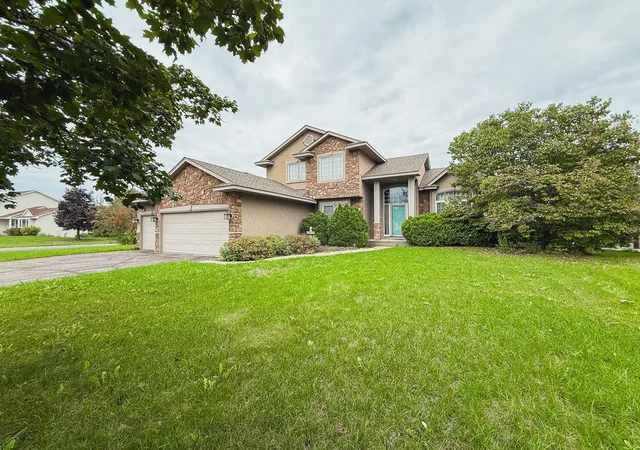 Photo 3 of Single family home for sale at 8098 Padgett Ave Ne, Elk River, MN 55330 | MLS# 7150865 | Listing updated on 2026-10-05