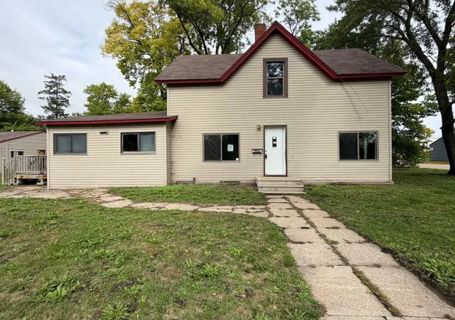 Single family home for sale at 31 E Ripley St, Litchfield, MN 55355 | MLS# 7150873
