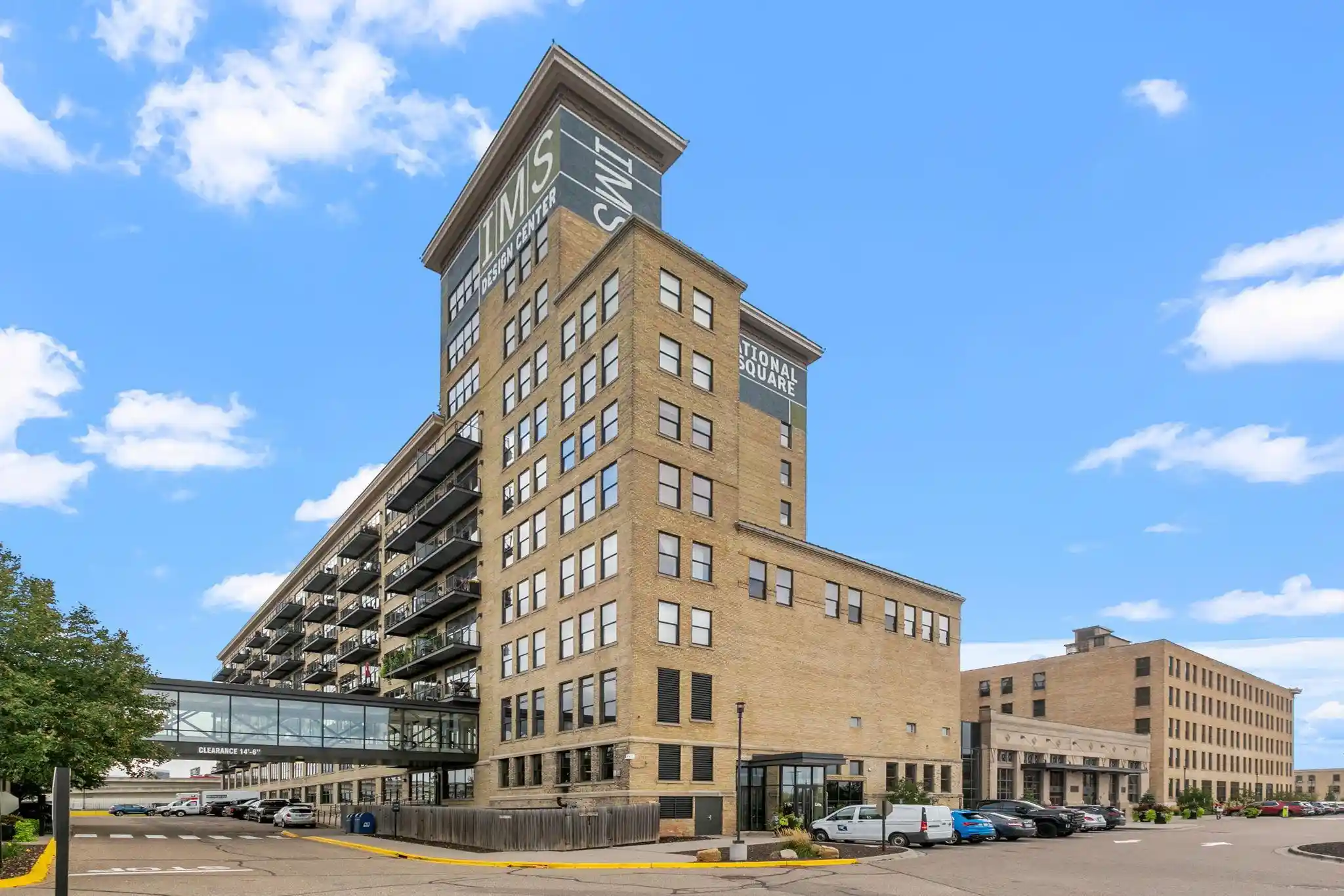 Listing Photo 2 - Condo for sale in 290 Market St located at 290 Market St, Minneapolis, MN 55405 - Unit #314