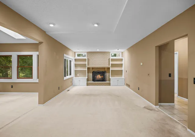 Photo 3 of Single family home for sale at 15588 Cyn Ridge, Eden Prairie, MN 55347 | MLS# 7150894 | Listing updated on 2026-09-27