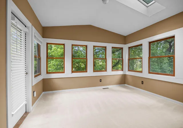 Photo 4 of Single family home for sale at 15588 Cyn Ridge, Eden Prairie, MN 55347 | MLS# 7150894 | Listing updated on 2026-09-27