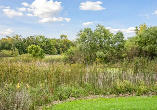 Photo 1 of Single family home for sale at 212 Century Ln, Silver Lake, MN 55381 | MLS# 7150913 | Listing updated on 2026-09-28