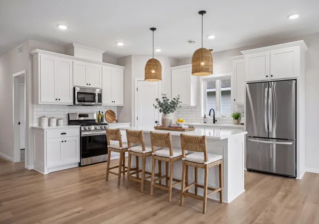 Photo 2 of Single family home for sale at 212 Century Ln, Silver Lake, MN 55381 | MLS# 7150913 | Listing updated on 2026-09-28