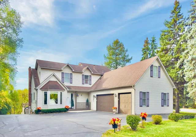 Photo 1 of Single family home for sale at 1009 River Ter Dr, Minneapolis, MN 55431 | MLS# 7150928 | Listing updated on 2026-10-13
