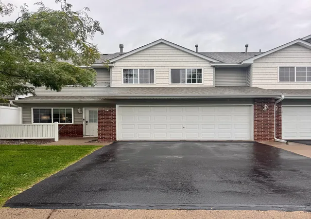 Photo 1 of Single family home for sale at 6142 Maclynn Ave Ne, Albertville, MN 55301 | MLS# 7150935 | Listing updated on 2026-09-27