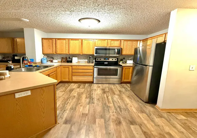 Photo 3 of Single family home for sale at 6142 Maclynn Ave Ne, Albertville, MN 55301 | MLS# 7150935 | Listing updated on 2026-09-27