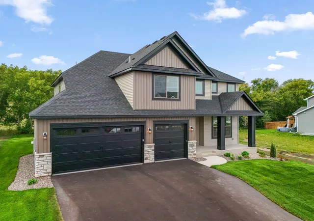 Photo 2 of Single family home for sale at 7624 22nd Avenue E, Shakopee, MN 55379 | MLS# 7150952 | Listing updated on 2026-09-30