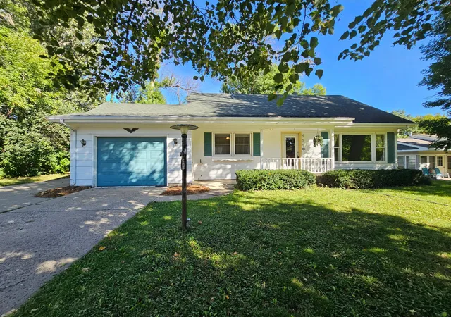 Single family home for sale at 655 Mooers Ave SE, Cokato, MN 55321 | MLS# 7150993