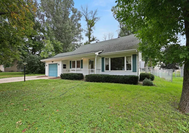 Photo 4 of Single family home for sale at 655 Mooers Ave SE, Cokato, MN 55321 | MLS# 7150993 | Listing updated on 2026-10-03