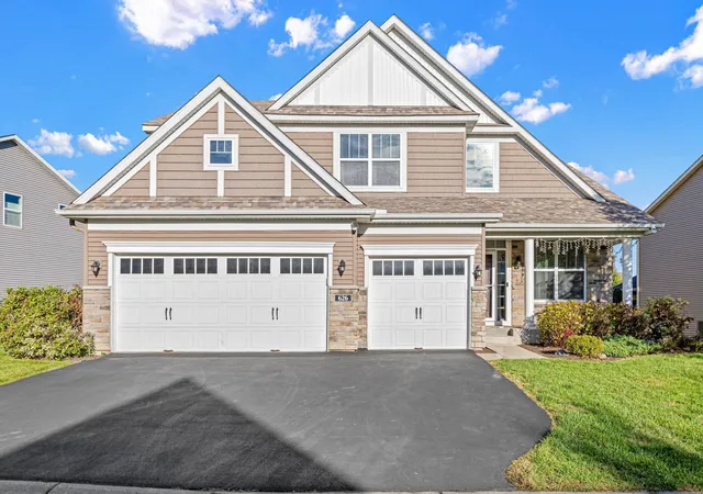 Photo 1 of Single family home for sale at 626 Eastgate Pkwy, Saint Paul, MN 55115 | MLS# 7151000 | Listing updated on 2026-10-09