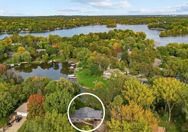 Photo 3 of Single family home for sale at 230 Maple Is Rd, Burnsville, MN 55306 | MLS# 7151003 | Listing updated on 2026-10-08