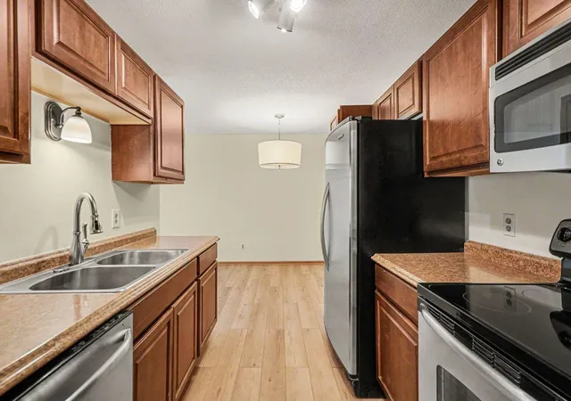 Photo 3 of Condo for sale at 205 Barry Ave S #207, Wayzata, MN 55391 | MLS# 7151004 | Listing updated on 2026-10-08