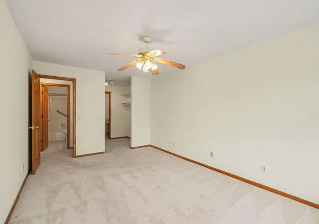 Photo 4 of Condo for sale at 205 Barry Ave S #207, Wayzata, MN 55391 | MLS# 7151004 | Listing updated on 2026-10-08