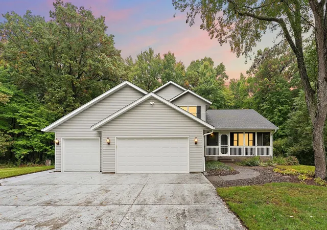 Photo 2 of Single family home for sale at 20332 Austin St Ne, Cedar, MN 55011 | MLS# 7151005 | Listing updated on 2026-10-20
