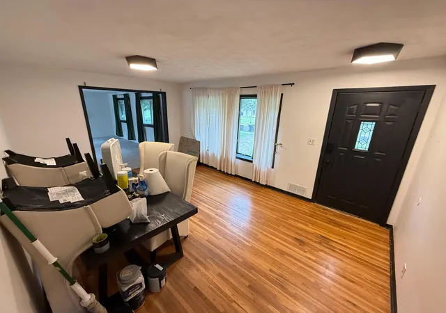 Photo 3 of Single family home for sale at 814 Meyer St N, Saint Paul, MN 55119 | MLS# 7151012 | Listing updated on 2026-10-04