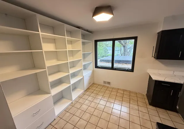 Photo 4 of Single family home for sale at 814 Meyer St N, Saint Paul, MN 55119 | MLS# 7151012 | Listing updated on 2026-10-04