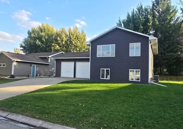 Photo 1 of Single family home for sale at 216 2nd Street Ne, Clarks Grove, MN 56016 | MLS# 7151016 | Listing updated on 2026-10-14