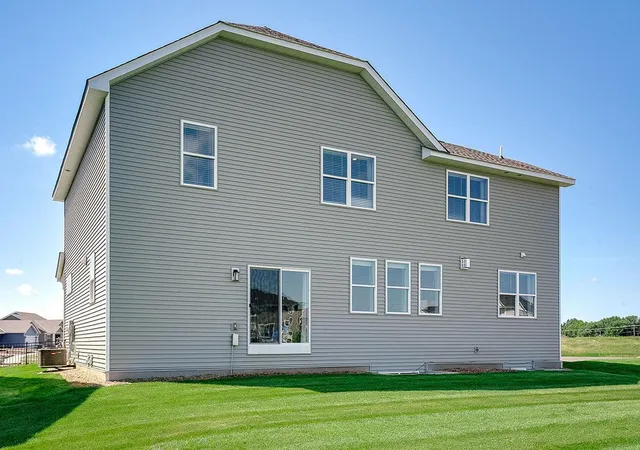 Photo 2 of Single family home for sale at 4774 Blake Ct, Saint Paul, MN 55129 | MLS# 7151030 | Listing updated on 2026-10-05