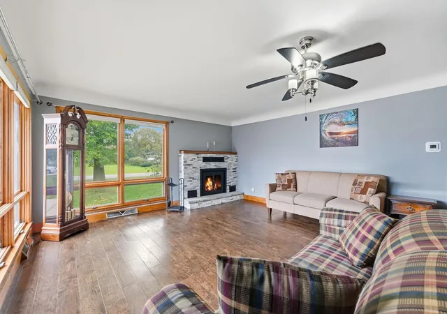 Photo 3 of Single family home for sale at 804 Cardinal Ln SW, Alexandria, MN 56308 | MLS# 7151033 | Listing updated on 2026-10-02