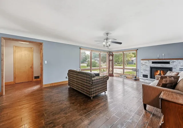 Photo 4 of Single family home for sale at 804 Cardinal Ln SW, Alexandria, MN 56308 | MLS# 7151033 | Listing updated on 2026-10-02