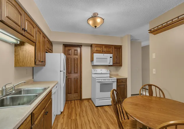 Photo 3 of Single family home for sale at 1582 14th Street SE, Saint Cloud, MN 56304 | MLS# 7151053 | Listing updated on 2026-10-02