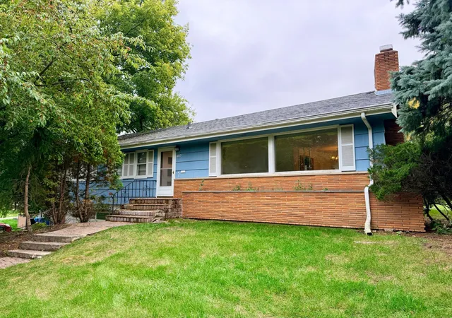 Photo 2 of Single family home for sale at 4713 Virginia Ln, Minneapolis, MN 55424 | MLS# 7151071 | Listing updated on 2026-10-02