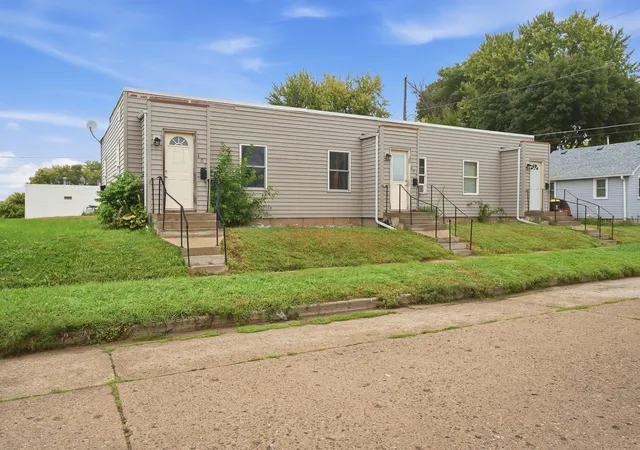 Photo 3 of Multi family home for sale at 407 E 6th Street, Fairmont, MN 56031 | MLS# 7151086 | Listing updated on 2026-09-30