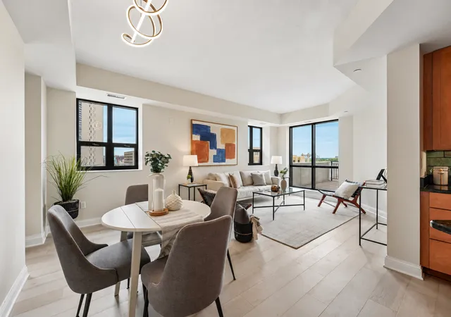 Photo 4 of Condo for sale at 100 3rd Avenue S #504, Minneapolis, MN 55401 | MLS# 7151092 | Listing updated on 2026-10-09