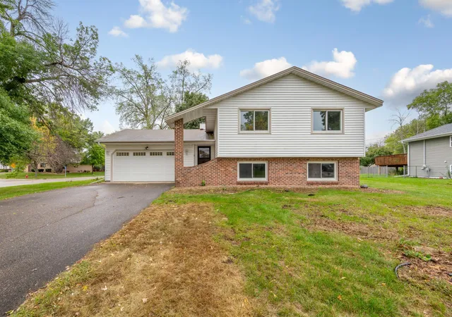 Photo 3 of Sale Pending at 8101 Ewing Ave N, Minneapolis, MN 55443 | MLS# 7151100 | Listing updated on 2026-10-15