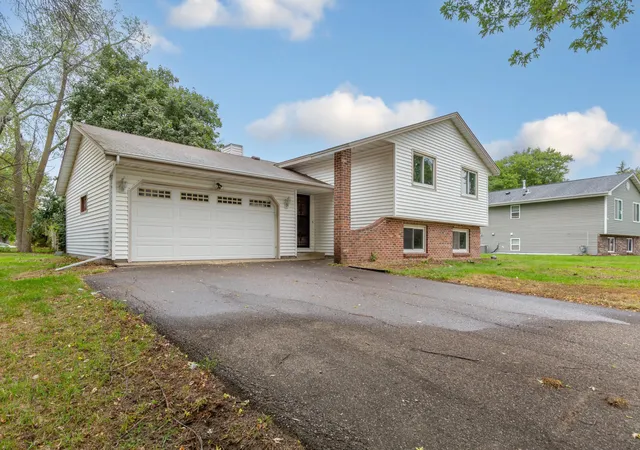 Photo 3 of Sale Pending at 8101 Ewing Ave N, Minneapolis, MN 55443 | MLS# 7151100 | Listing updated on 2026-10-15
