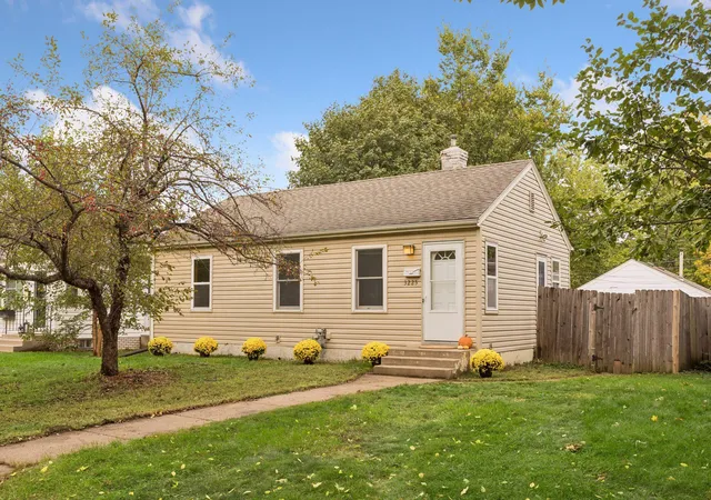 Single family home for sale at 3225 Florida Ave S, Minneapolis, MN 55426 | MLS# 7151106