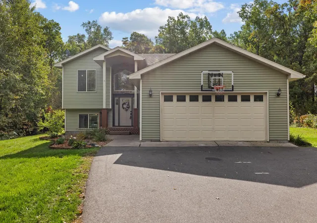 Photo 3 of Single family home for sale at 3887 Ackerman Trl, Pequot Lakes, MN 56472 | MLS# 7151111 | Listing updated on 2026-10-01