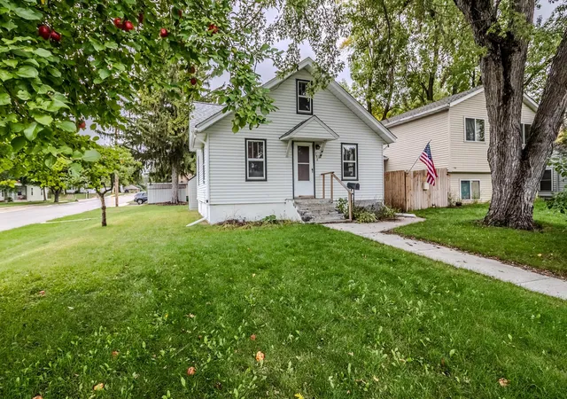 Photo 1 of Single family home for sale at 156 13th Avenue N, Waite Park, MN 56387 | MLS# 7151129 | Listing updated on 2026-10-08