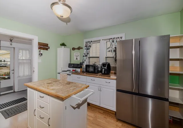 Photo 3 of Single family home for sale at 156 13th Avenue N, Waite Park, MN 56387 | MLS# 7151129 | Listing updated on 2026-10-08
