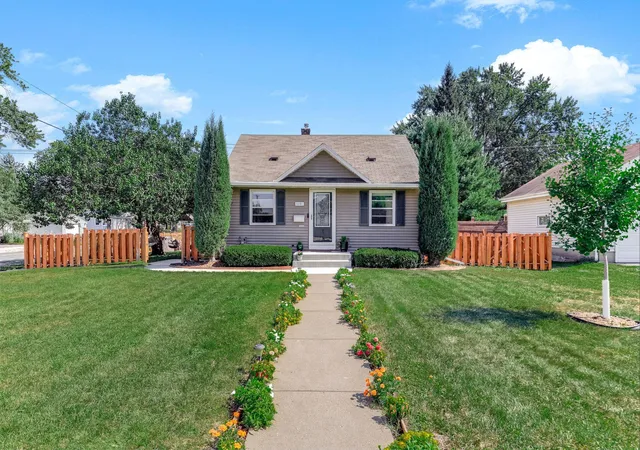 Photo 1 of Single family home for sale at 8201 Stevens Ave S, Minneapolis, MN 55420 | MLS# 7151155 | Listing updated on 2026-10-14
