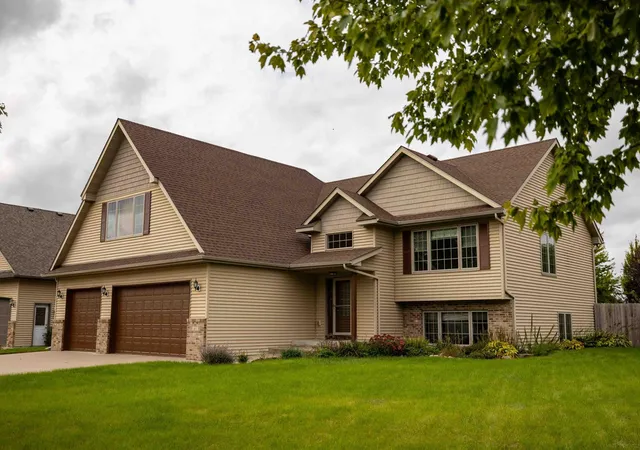Photo 1 of Single family home for sale at 608 Colodoro Ln, Eagle Lake, MN 56024 | MLS# 7151157 | Listing updated on 2026-09-29