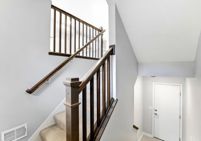 Photo 3 of Single family home for sale at 2235 Gateway Curv, Saint Paul, MN 55109 | MLS# 7151164 | Listing updated on 2026-09-29
