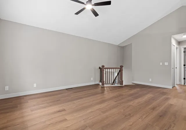 Photo 4 of Single family home for sale at 2365 Hillwood Dr E, Saint Paul, MN 55119 | MLS# 7151207 | Listing updated on 2026-10-09