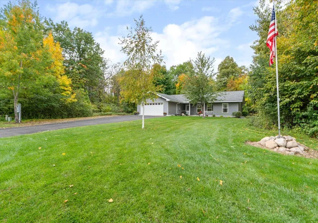 Photo 3 of Single family home for sale at 19 Deblock Dr NW, Crosby, MN 56441 | MLS# 7151239 | Listing updated on 2026-10-07