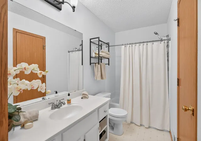 Photo 3 of Single family home for sale at 4913 Grenwich Ave N, Saint Paul, MN 55128 | MLS# 7151249 | Listing updated on 2026-10-02