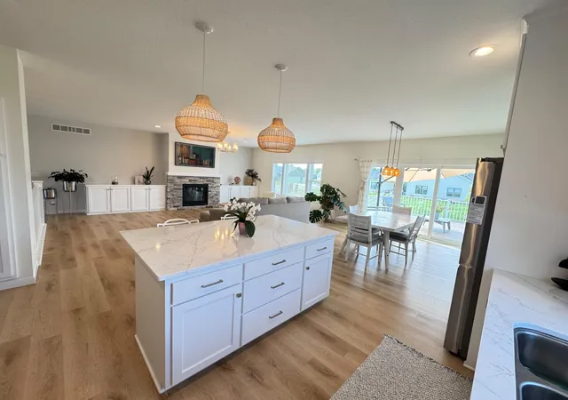 Photo 3 of Single family home for sale at 1807 Raymond Dr, North Mankato, MN 56003 | MLS# 7151251 | Listing updated on 2026-09-29