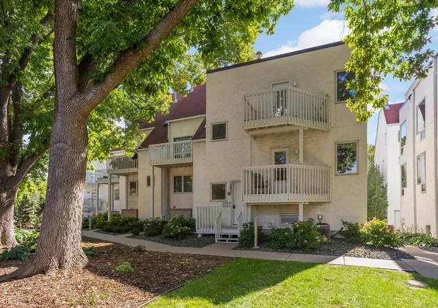 Condo for sale at 3012 Lake Shore Dr #B, Minneapolis, MN 55416 | MLS# 7151264