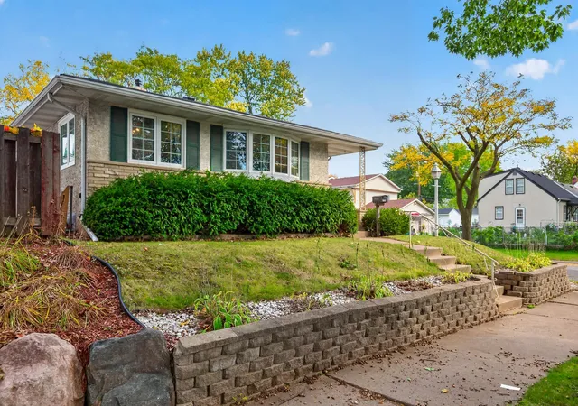 Photo 3 of Single family home for sale at 1837 Hawthorne Ave E, Saint Paul, MN 55119 | MLS# 7151268 | Listing updated on 2026-10-08