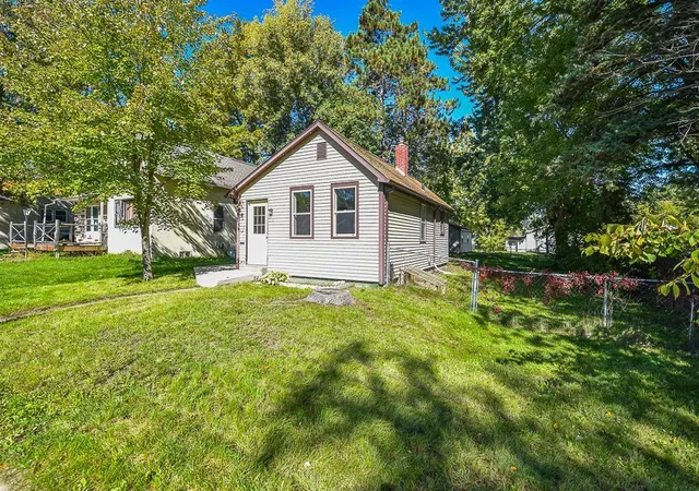Photo 2 of Single family home for sale at 1115 Rosewood St, Brainerd, MN 56401 | MLS# 7151273 | Listing updated on 2026-10-06
